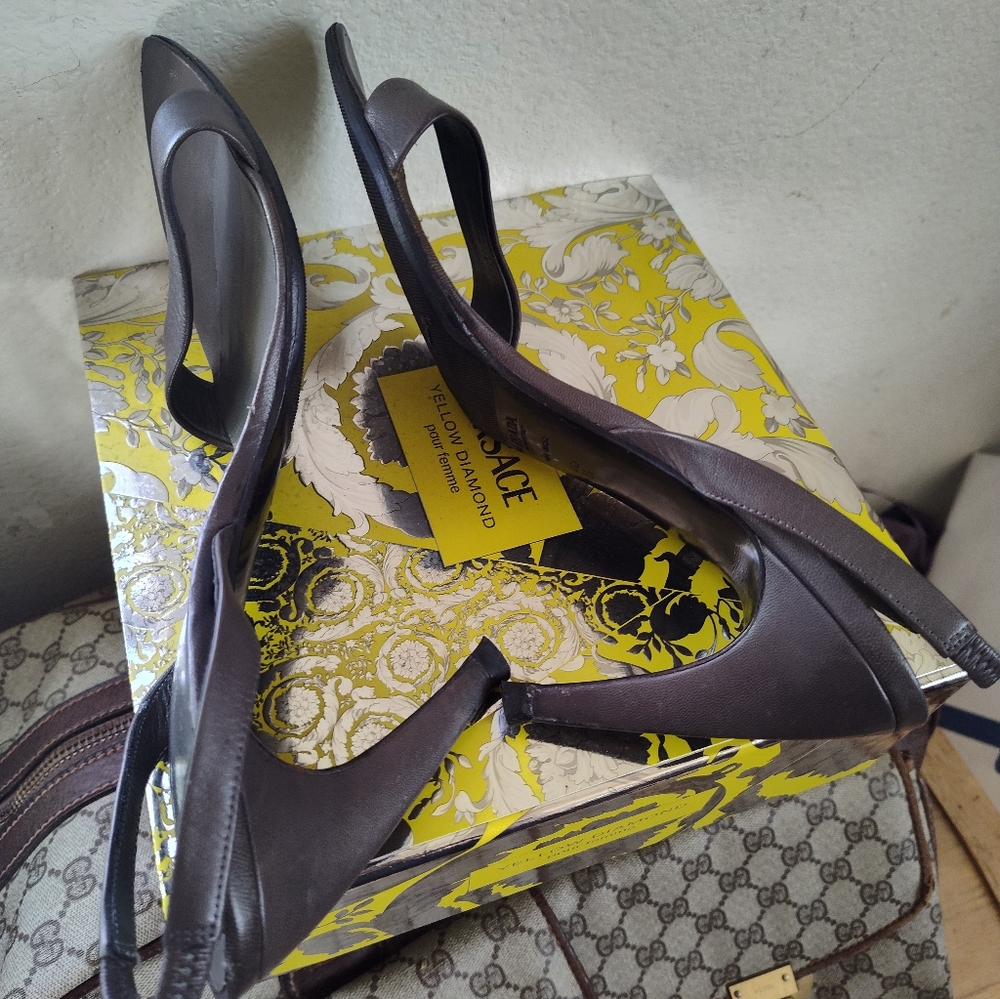 PRADA - Picture 10 of 12